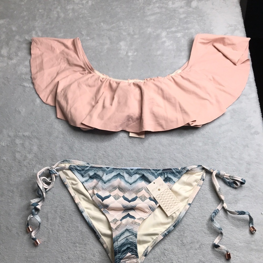 Eberjey M/L Bikini Top and Bottom New with tags